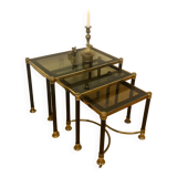 Nesting table
