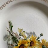 Lot of plates flat and hollow 10-10. "Margurites" by Gien. 1960s-70s.