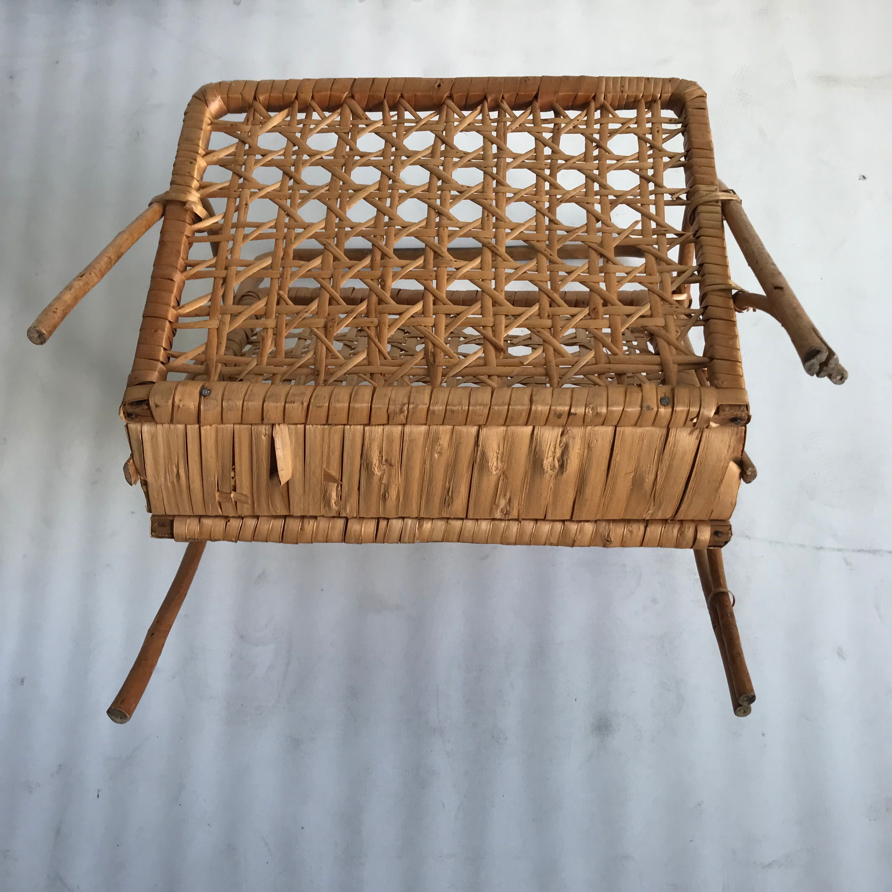 Magazine rack wicker and rattan