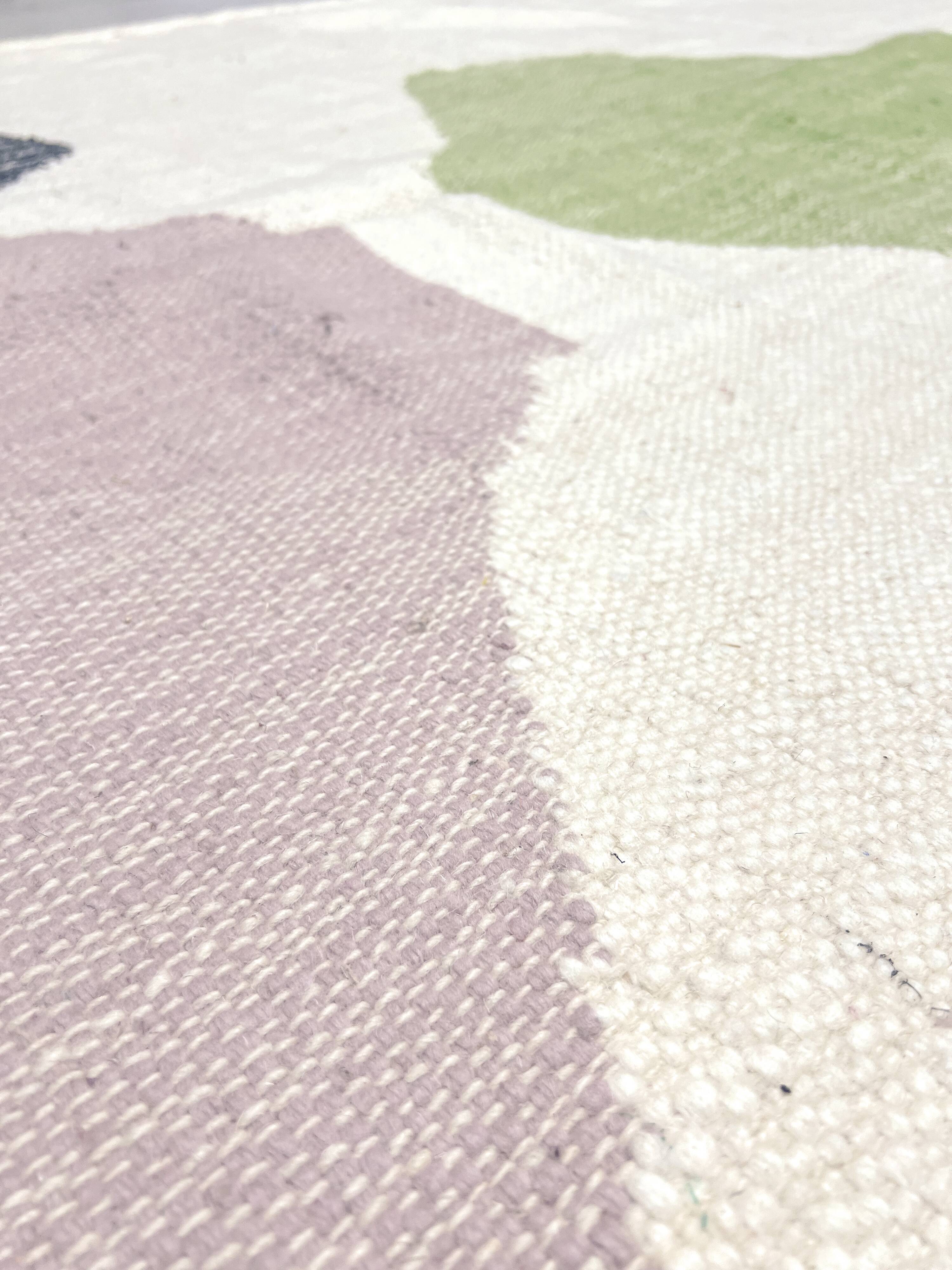 Ecru Moroccan Berber kilim with colorful patterns, 3.10x1.92m