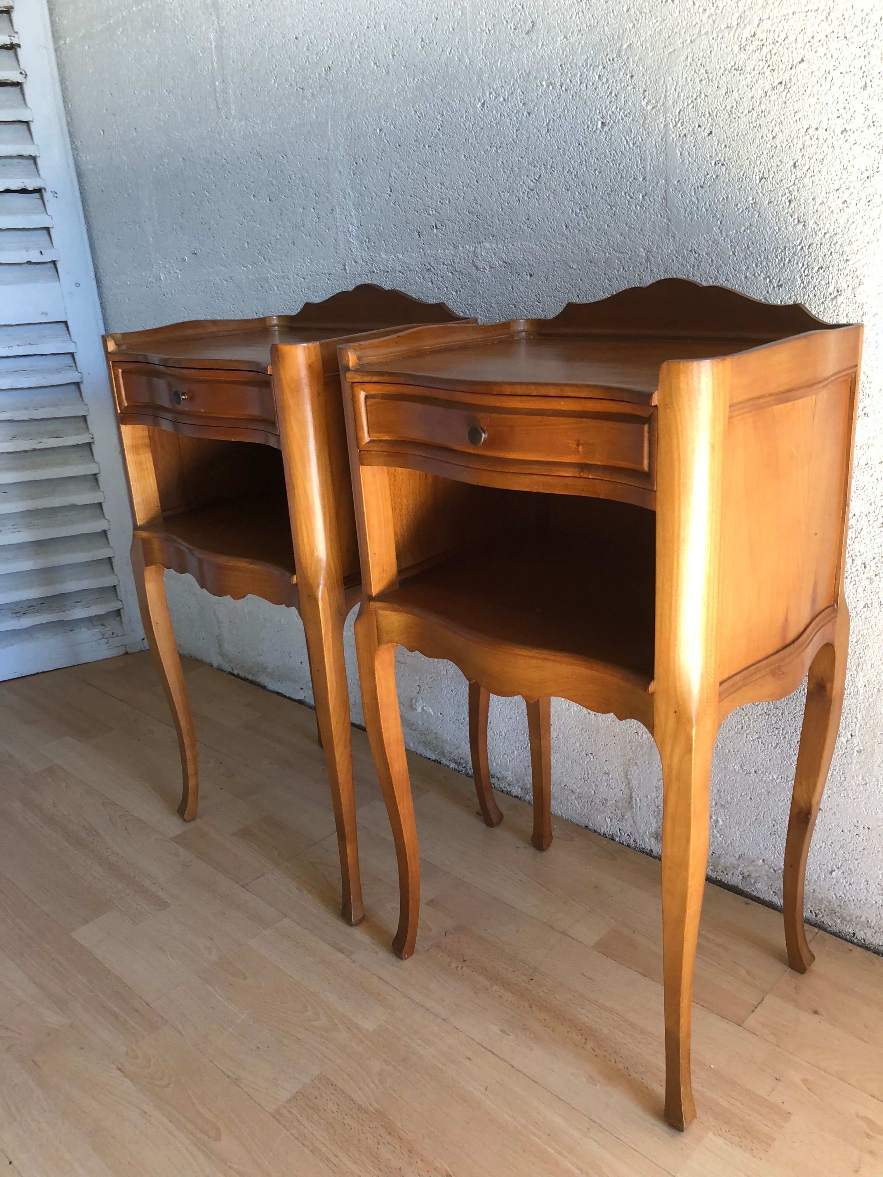 Pair of bedside table