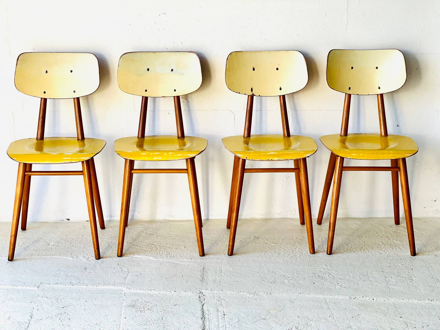 Chaises de bistrot par Ton, années 1950