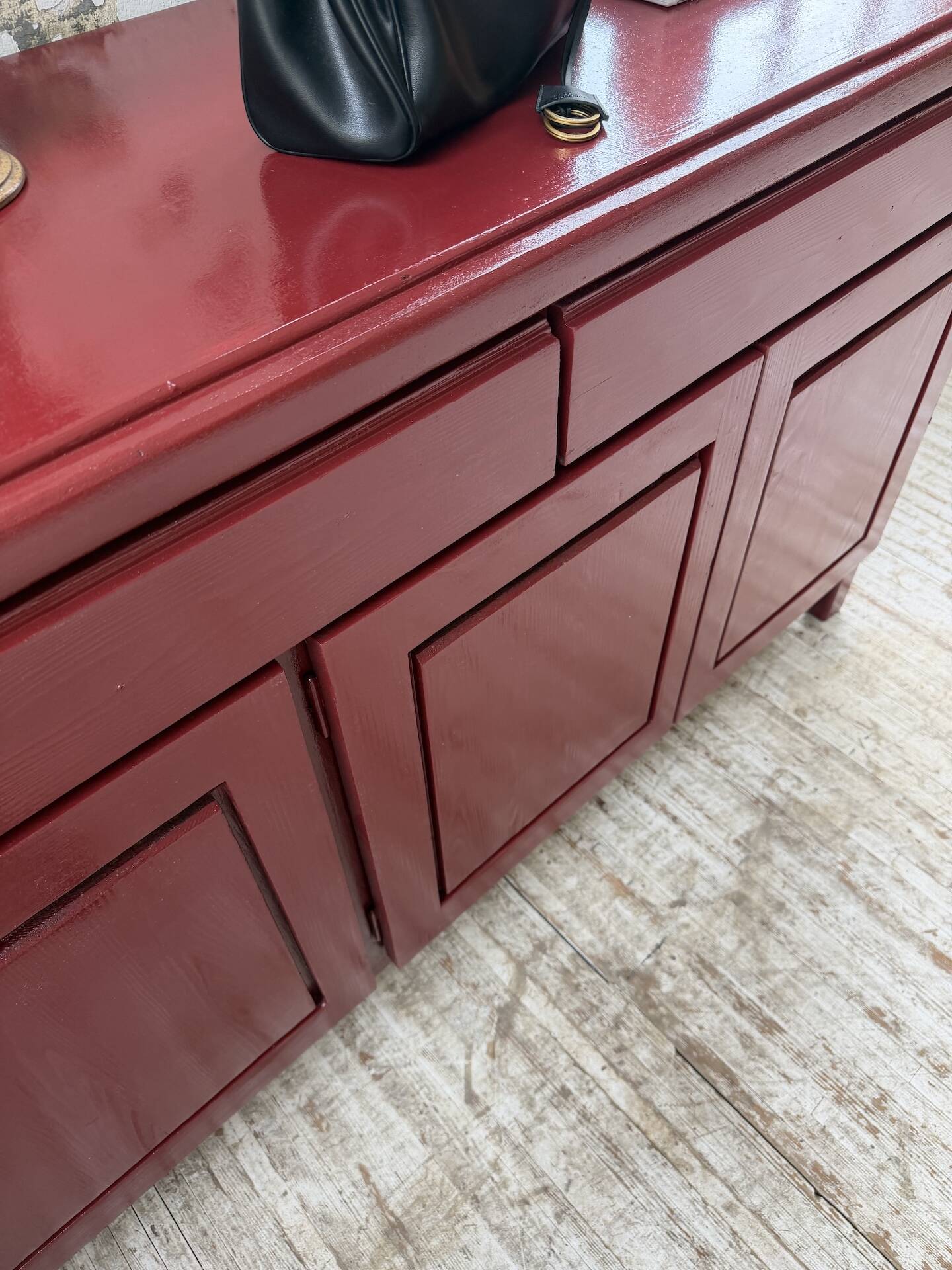 Red lacquered enfilade 1970 160cm