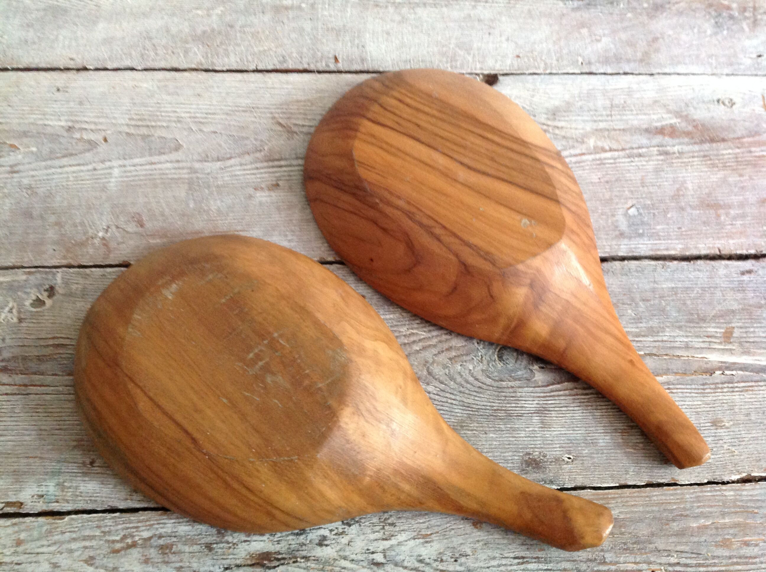 Duo of wooden dishes