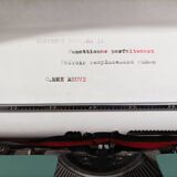 Olivetti lettera 32 green typewriting machine 1960s like new
