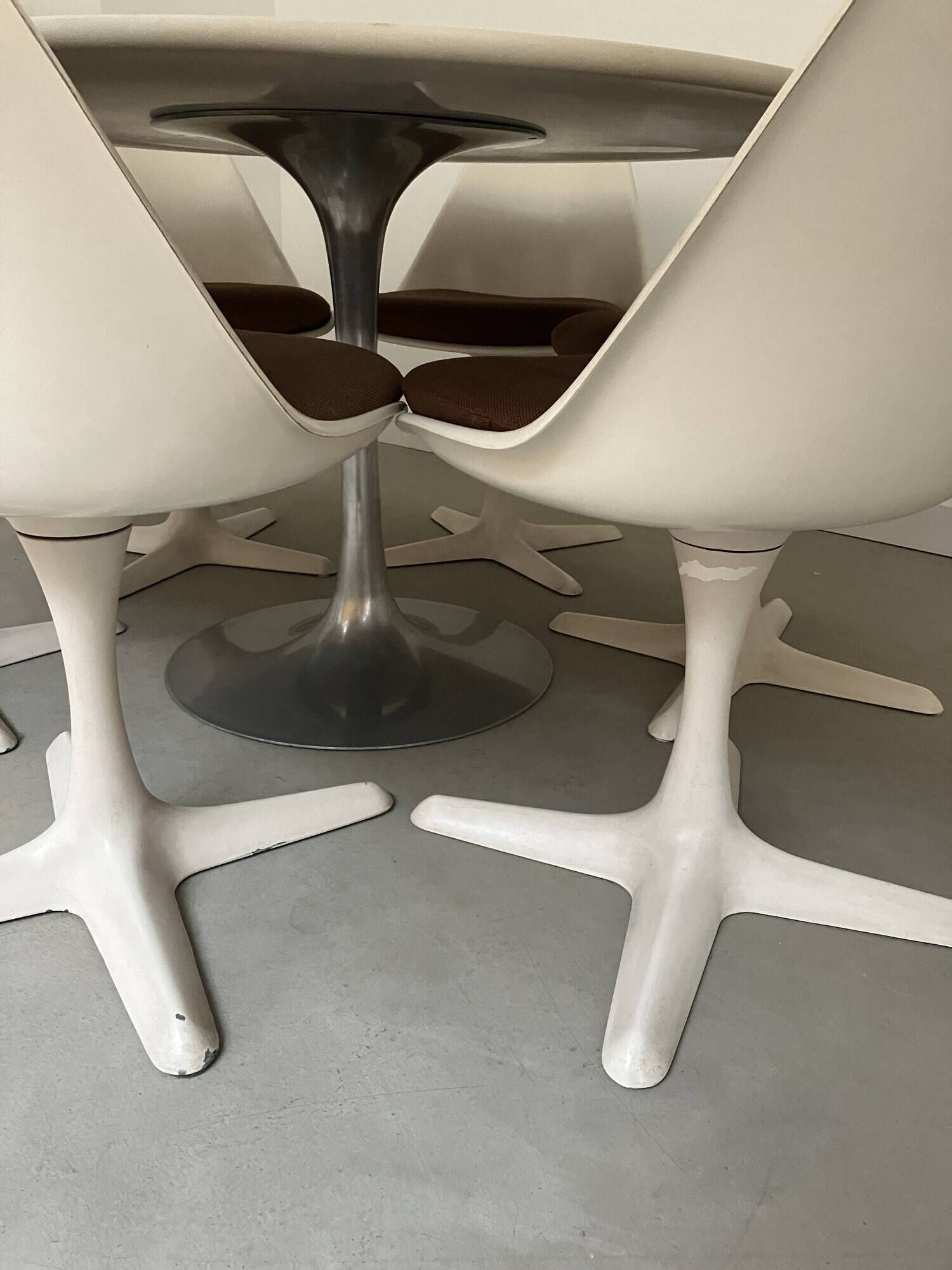 Arkana dining table + 6 chairs Roche Bobois