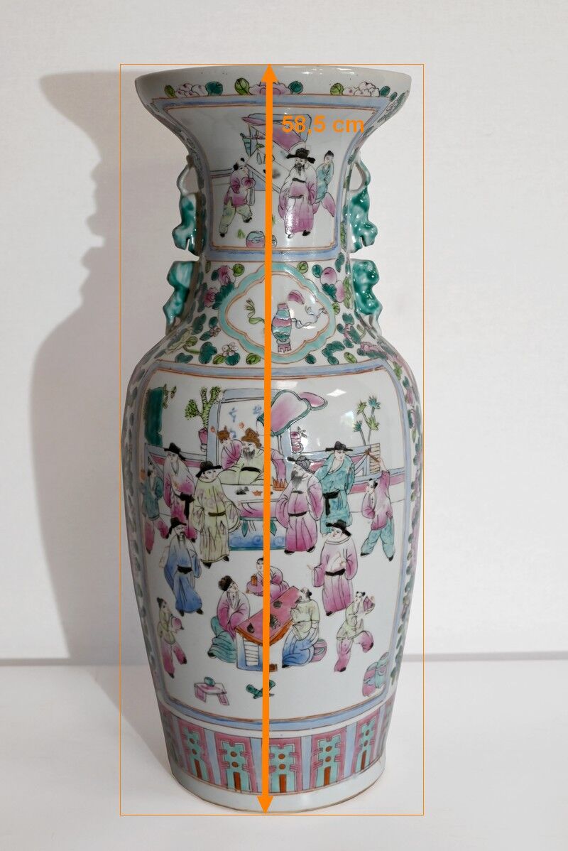 Porcelain vase, China – XXth