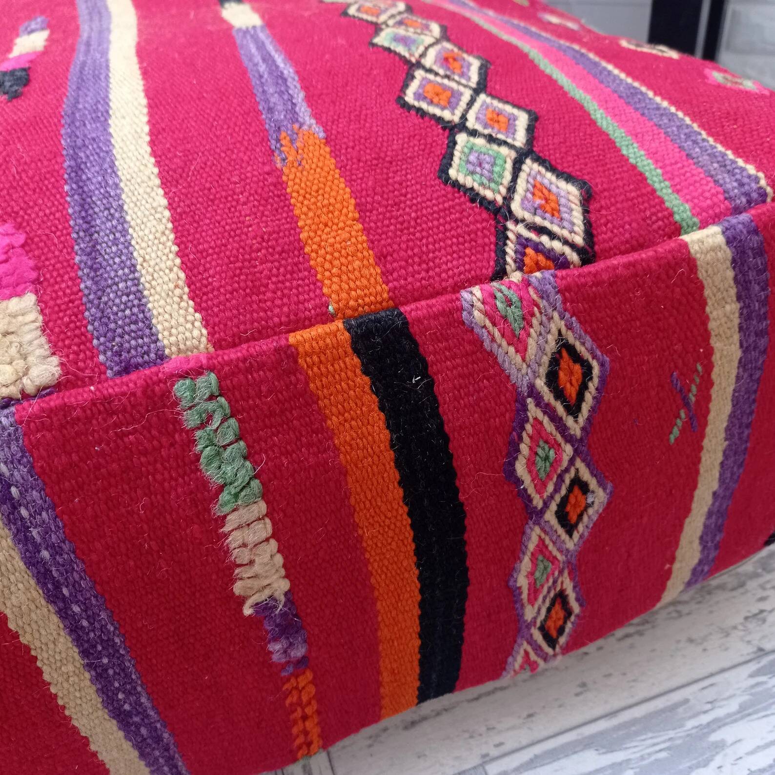 Handmade Berber pouf in wool 60 X 60 X 20 CM
