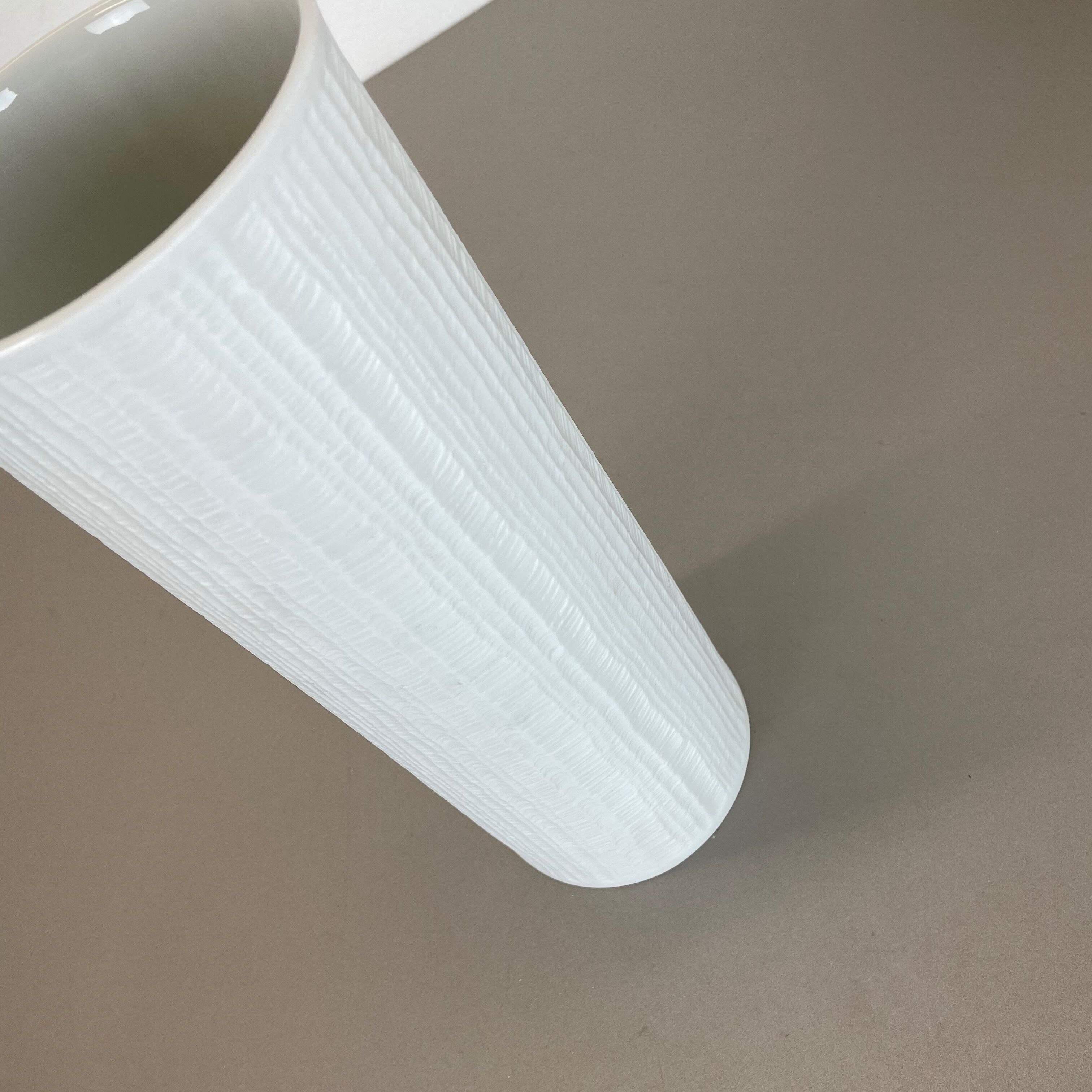 Large 32cm Op Art Vase Vase Heinrich Fuchs for Hutschenreuther, Germany, 1970s