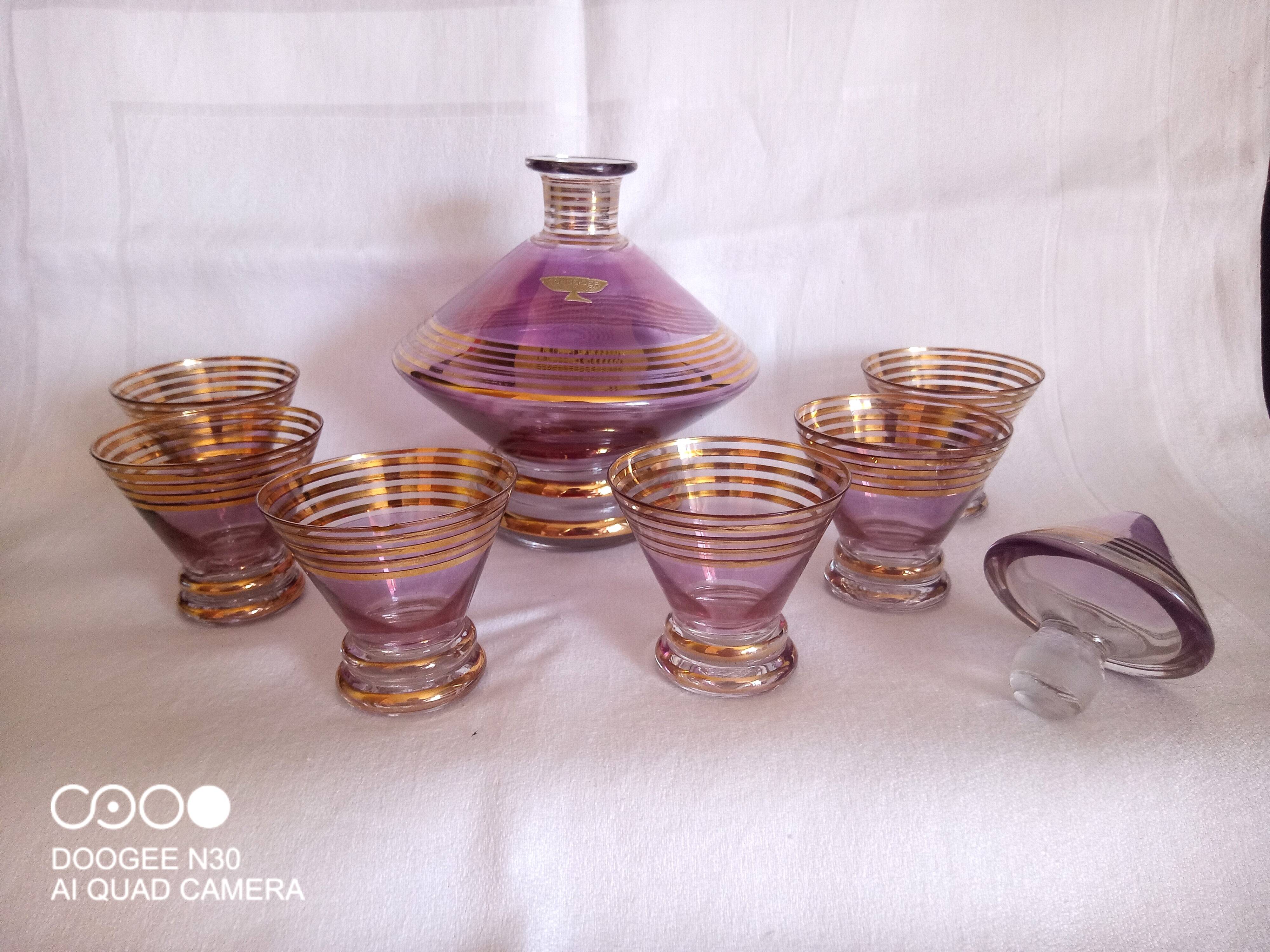 Schneider, Paris - Art Deco liqueur service in lilac tinted glass