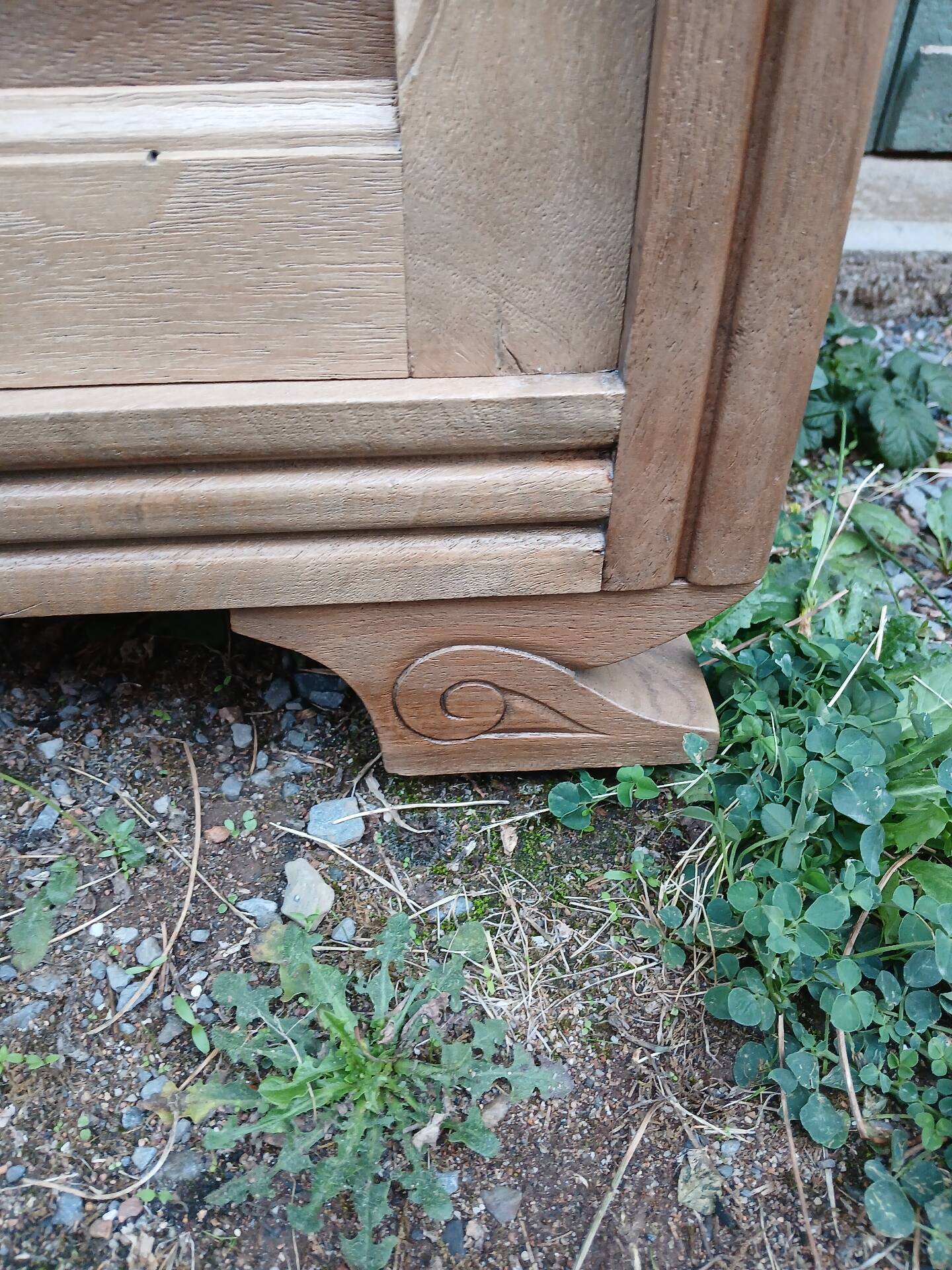 Small piece of furniture/ antique bedside table