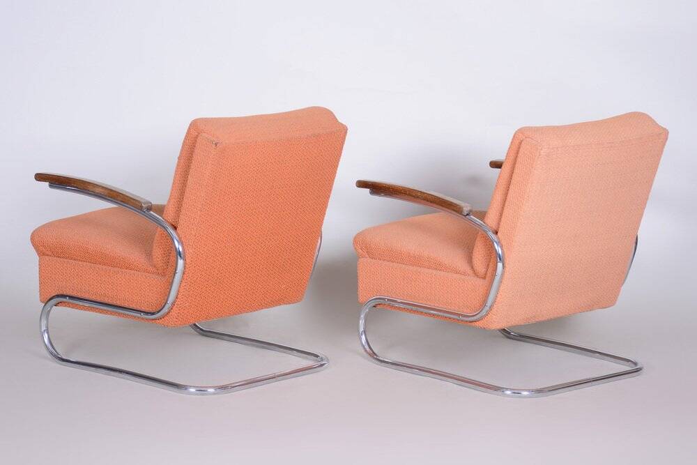 Ensemble de chaises à bras en chrome tubulaire Bauhaus attribuées à Mücke Melder, années 1930.
