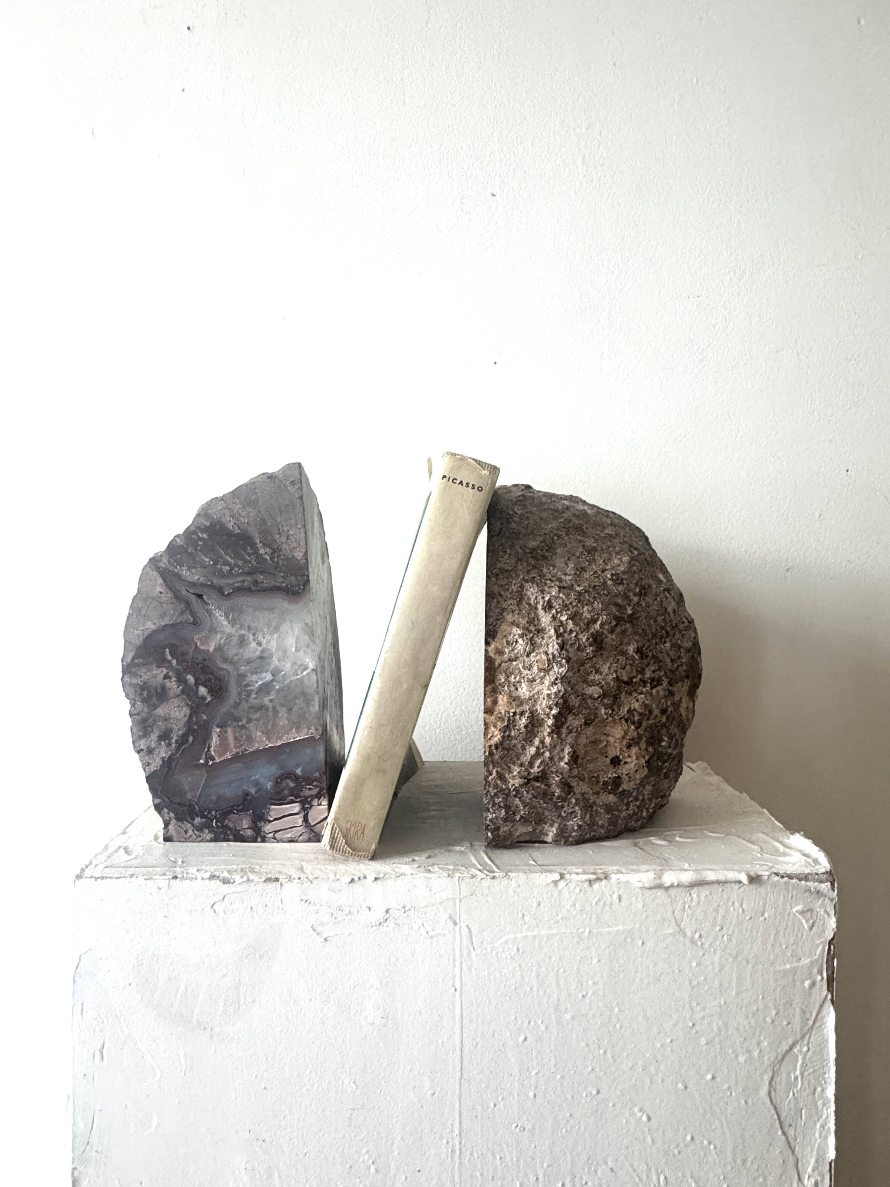 Mineral bookends made of genuine agate stone.