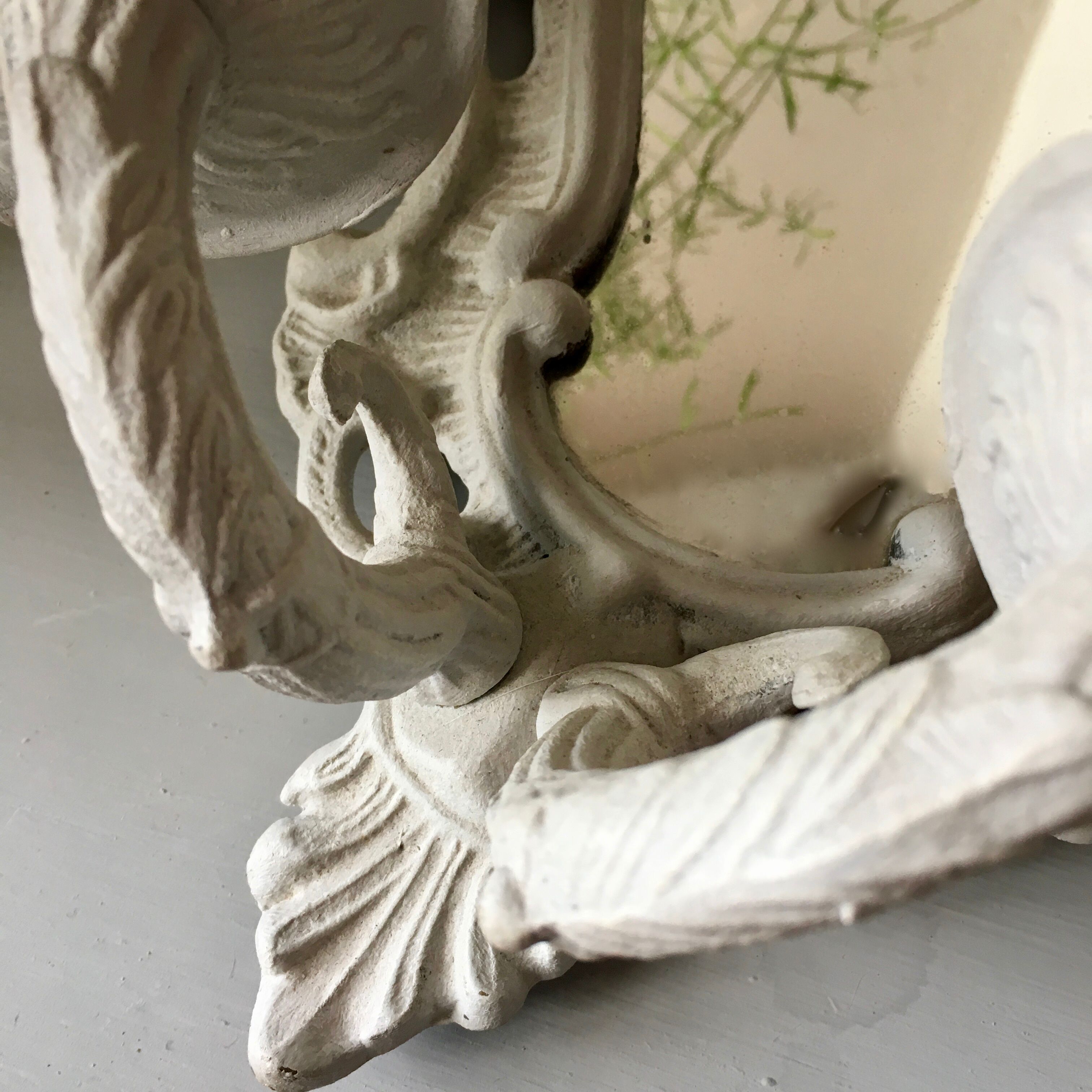 Wall mirror in bronze patina shabby