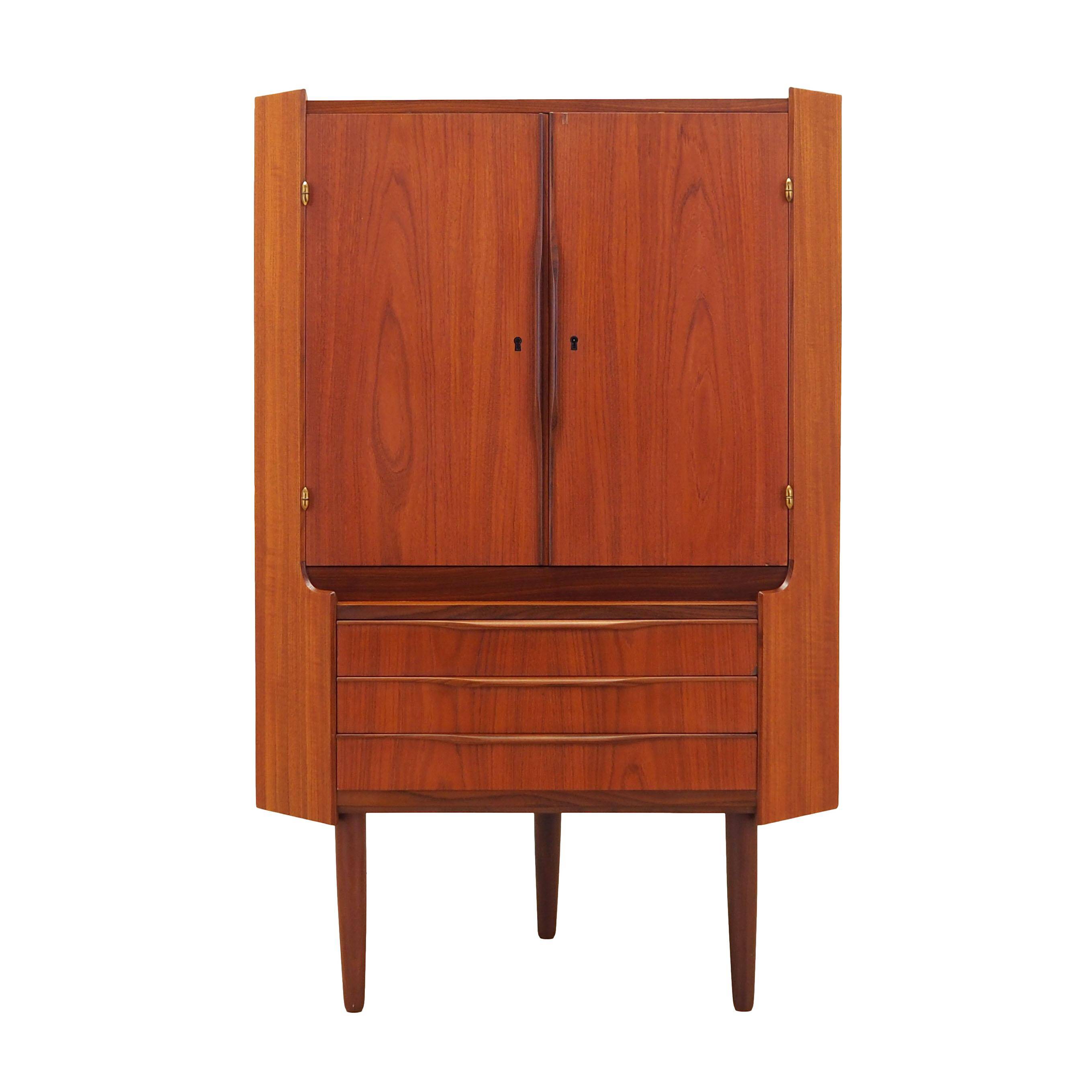 Teak corner cabinet, Danish design, 1970s, production: Denmark
