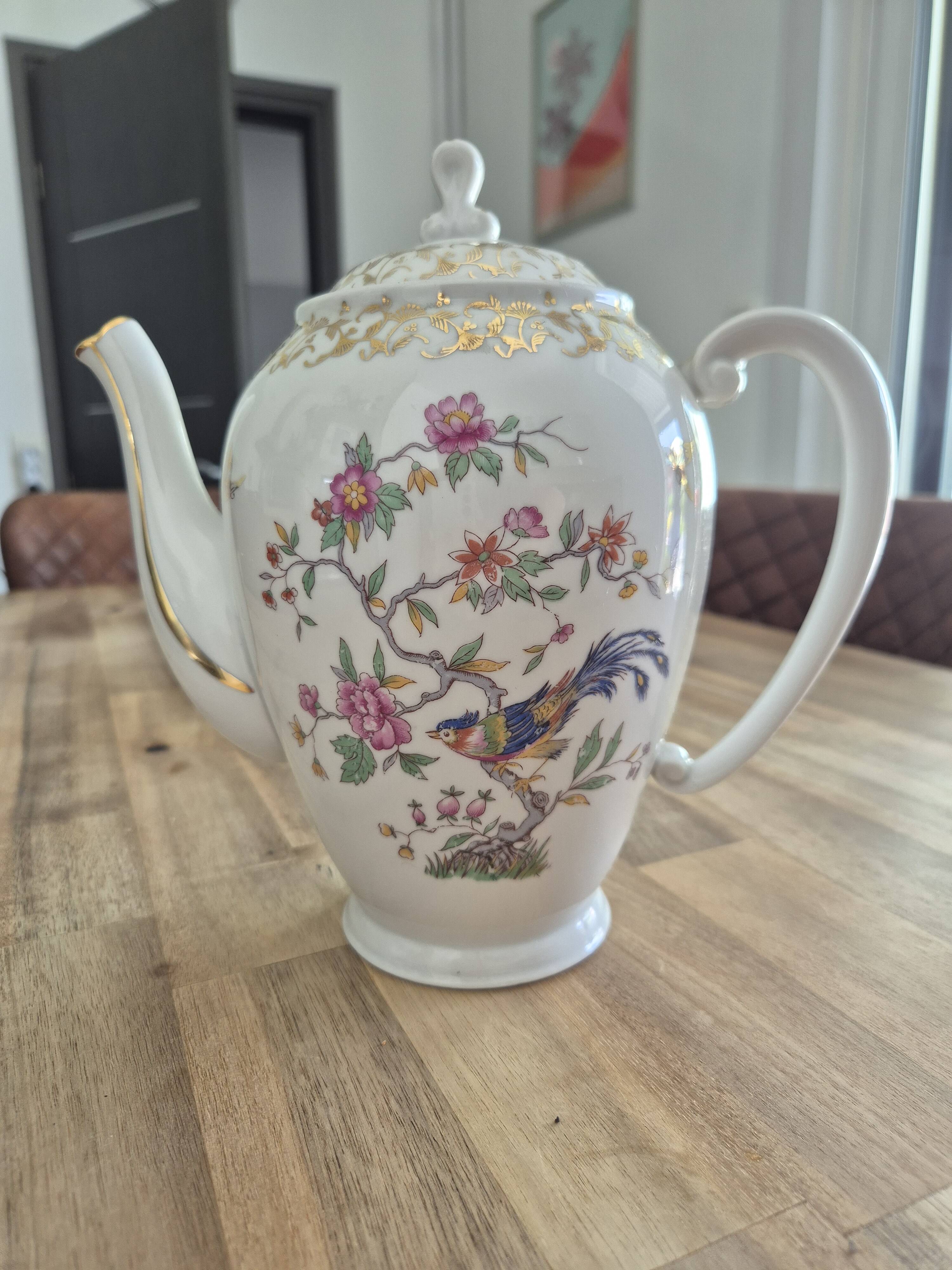 Limoges coffee pot/teapot with nature motif