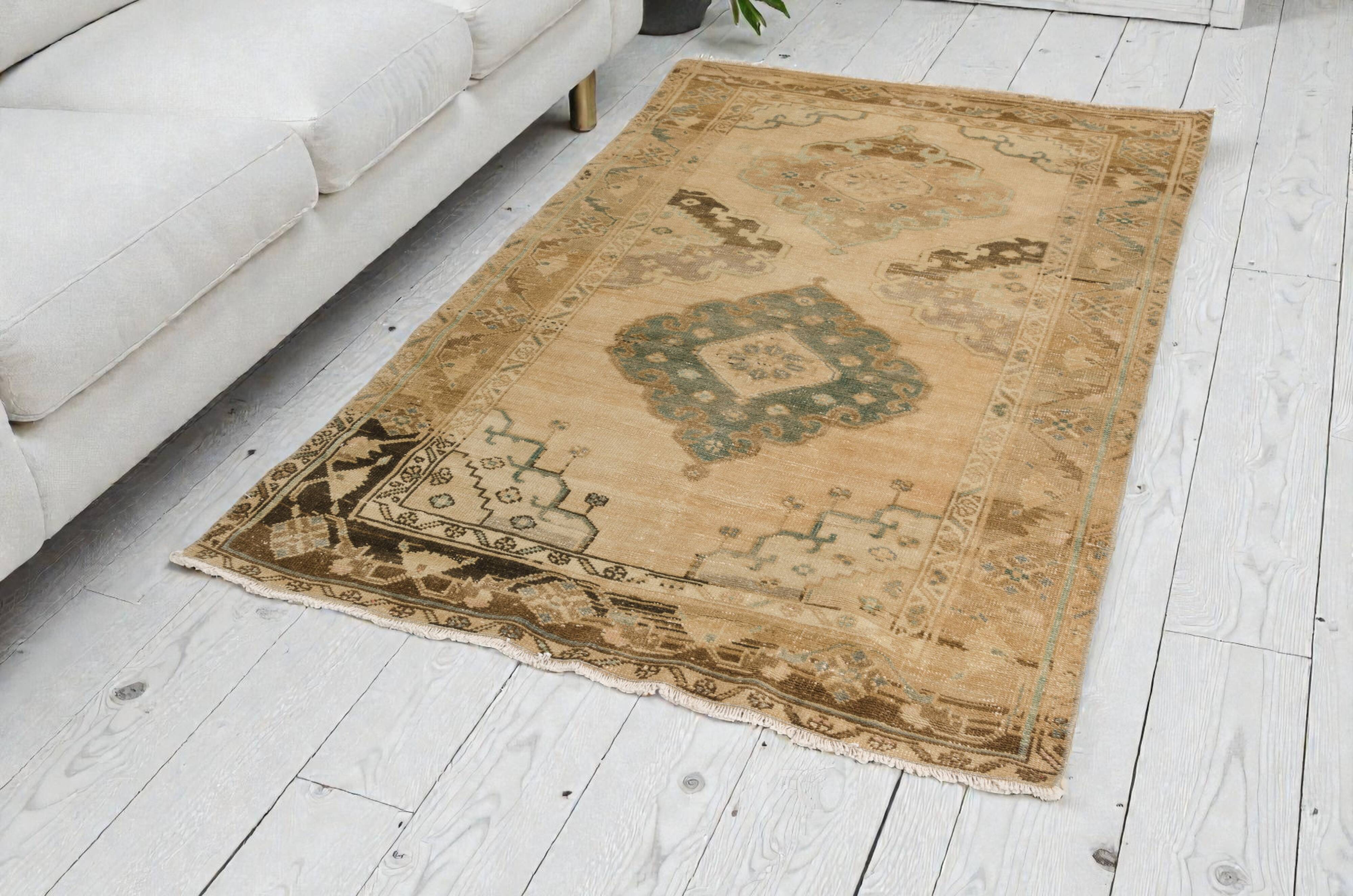 Tapis décoratif vintage anatolien