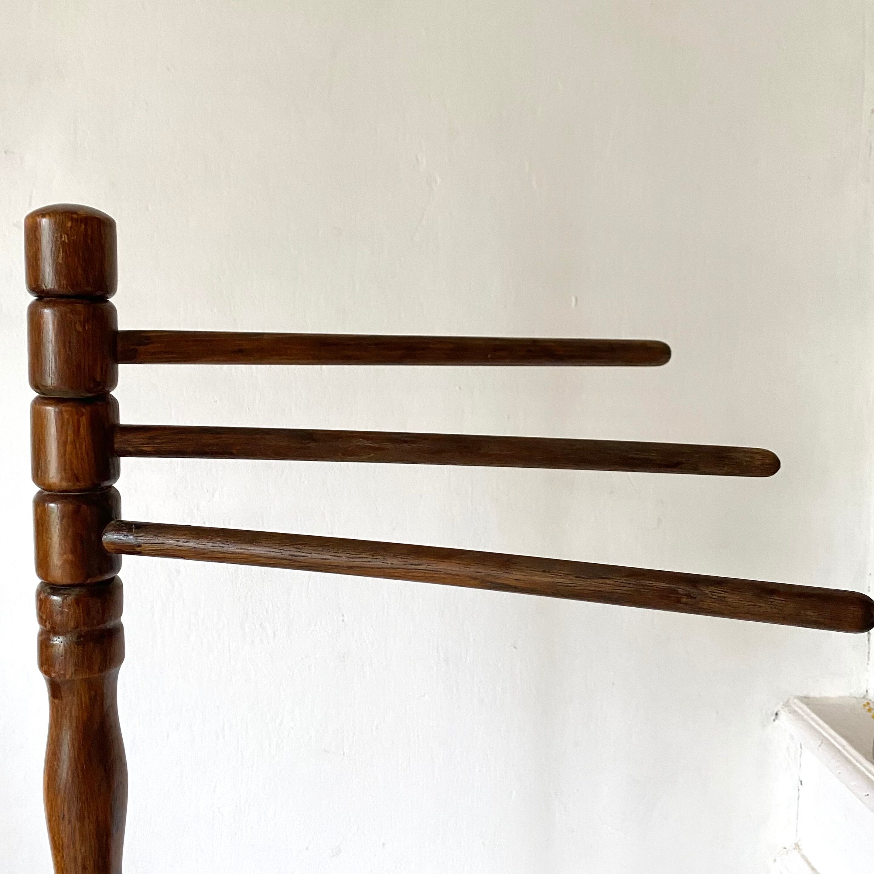 Wooden towel rack 3 arms