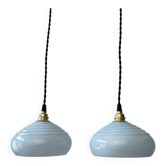 Paire d’anciennes suspensions opaline bleue vintage