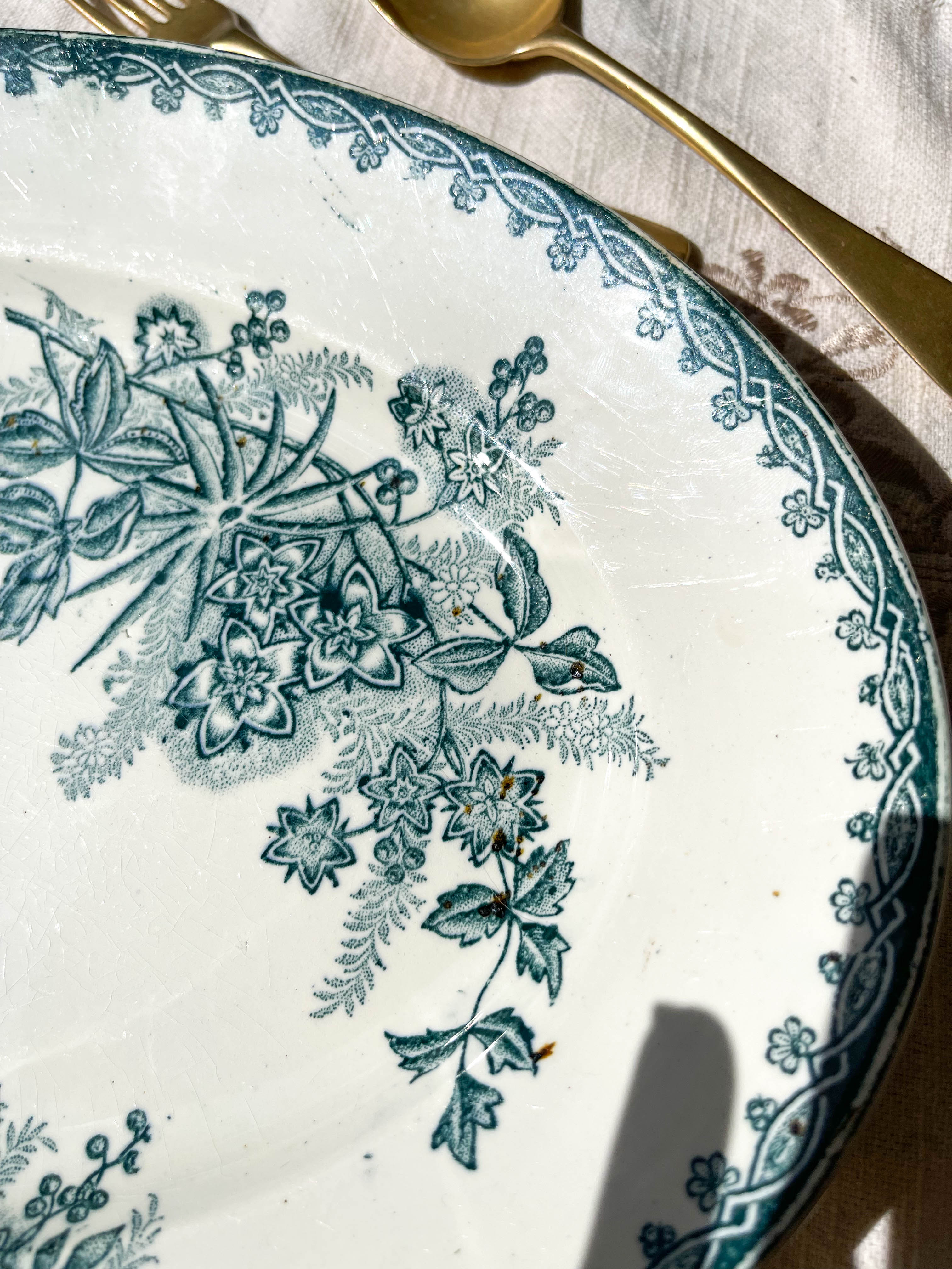 Flat oval Iron land St Amandinoise "MARGOT"