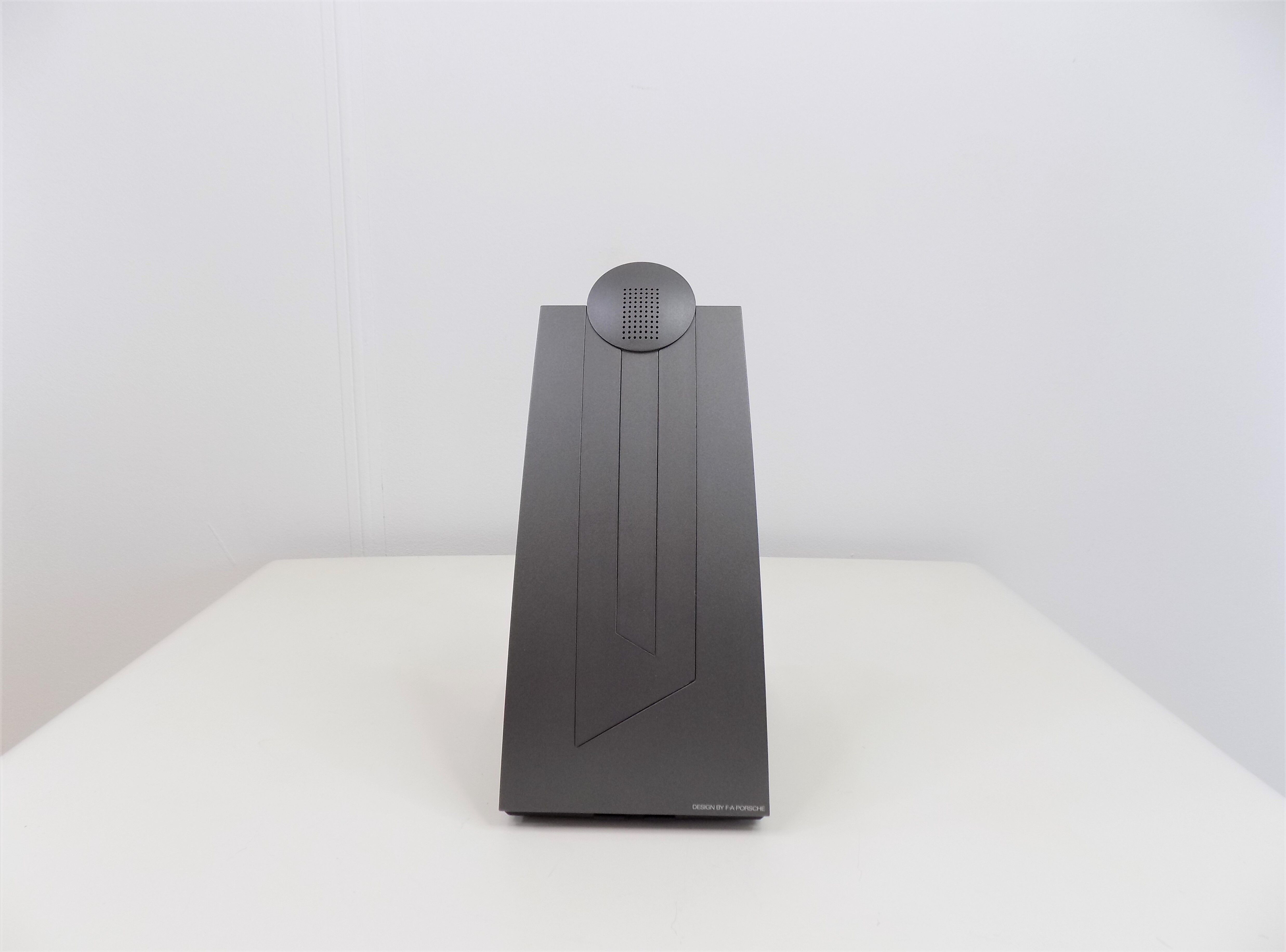 Lampe de table star trek par f.a. porsche