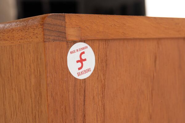 Buffet à porte tambour par Johannes Andersen pour CFC Silkeborg, Danemark