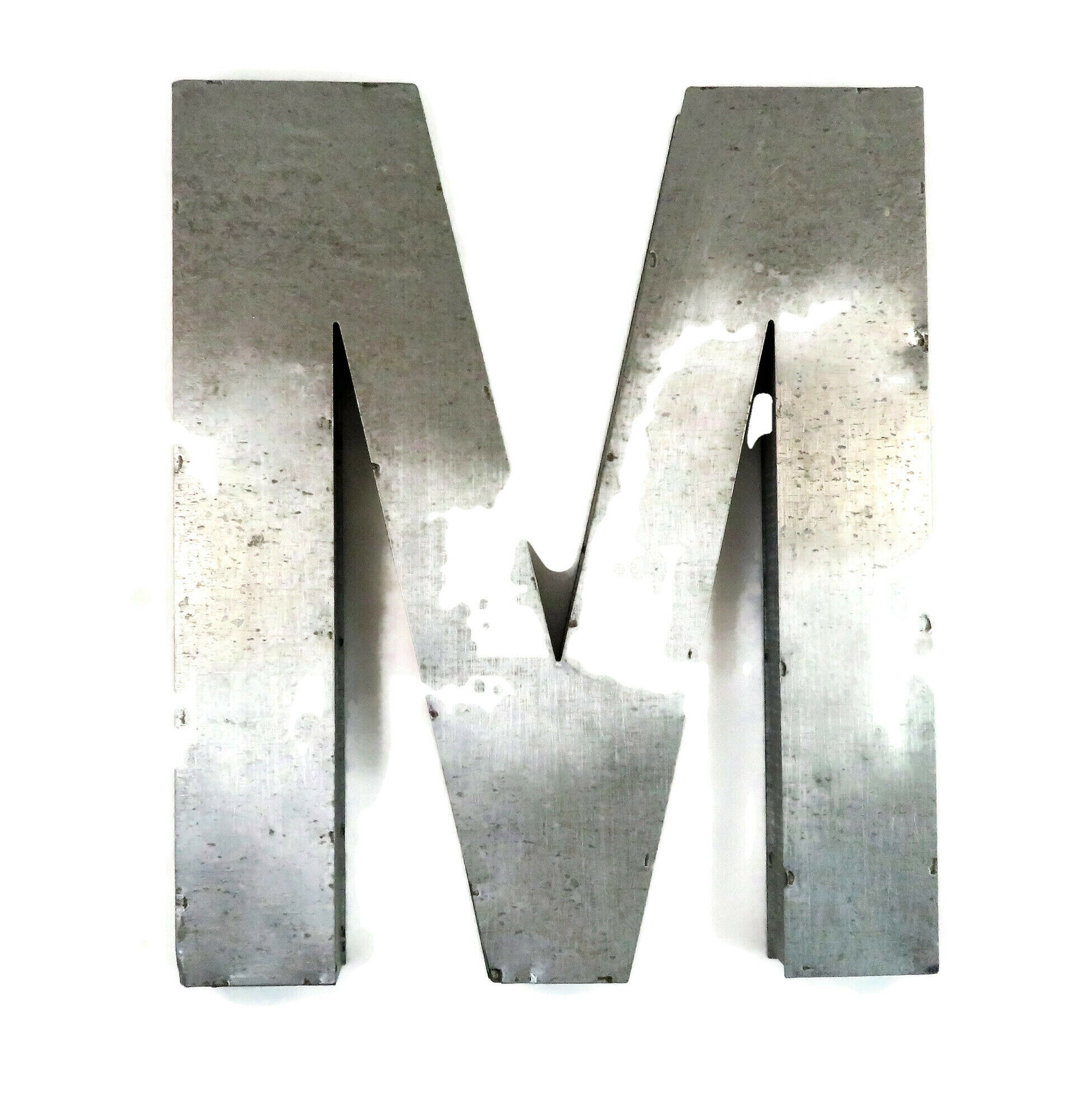 Lettres en zinc galvanisé vintage 20 cm : AMOUR A poser ou fixer au mur