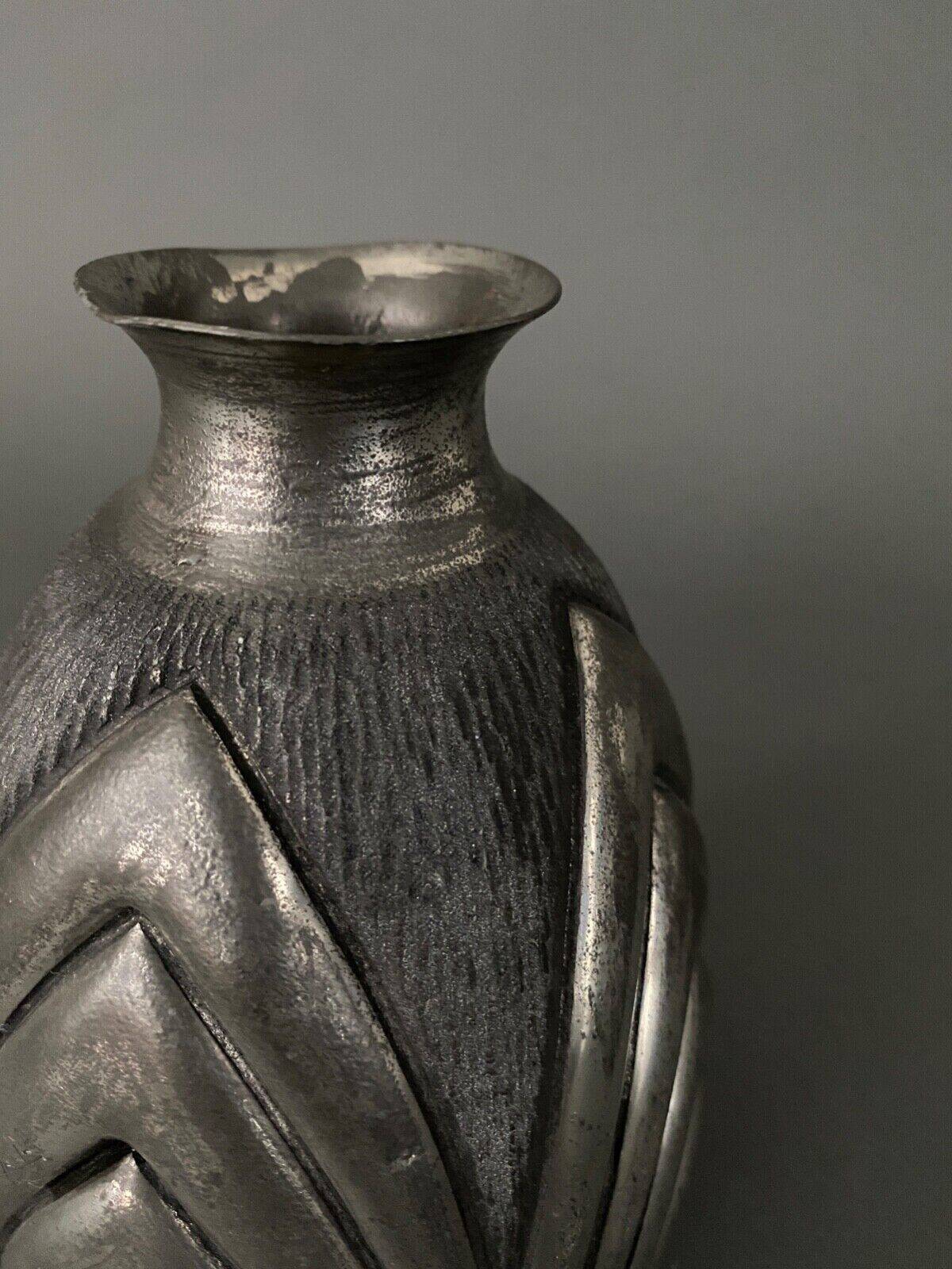 René Delavan Art Deco pewter vase hammered brassware