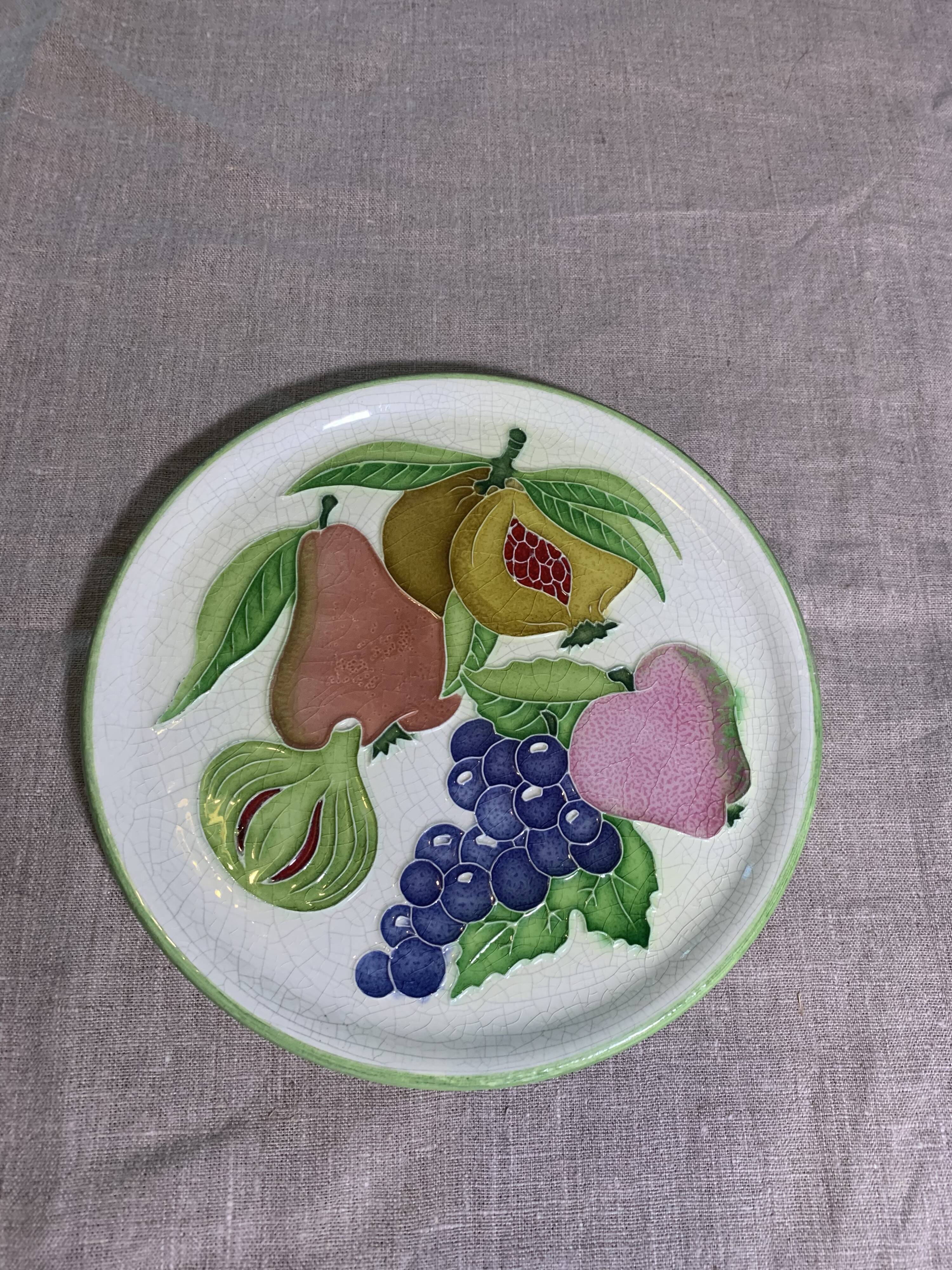 Decorative hanging plate, fruit model, in glazed ceramic