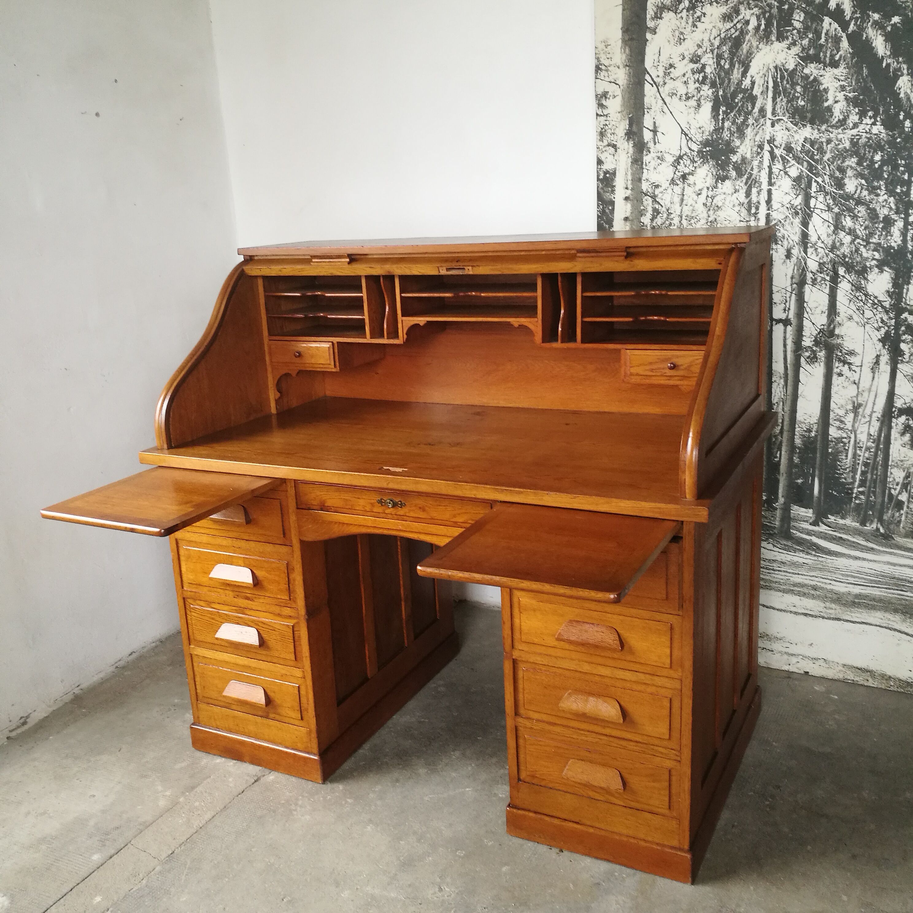 American office, oak