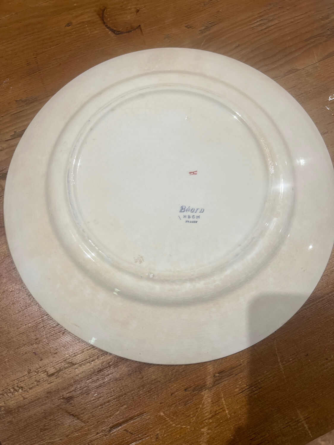 Old large round serving dish HBCM Béarn