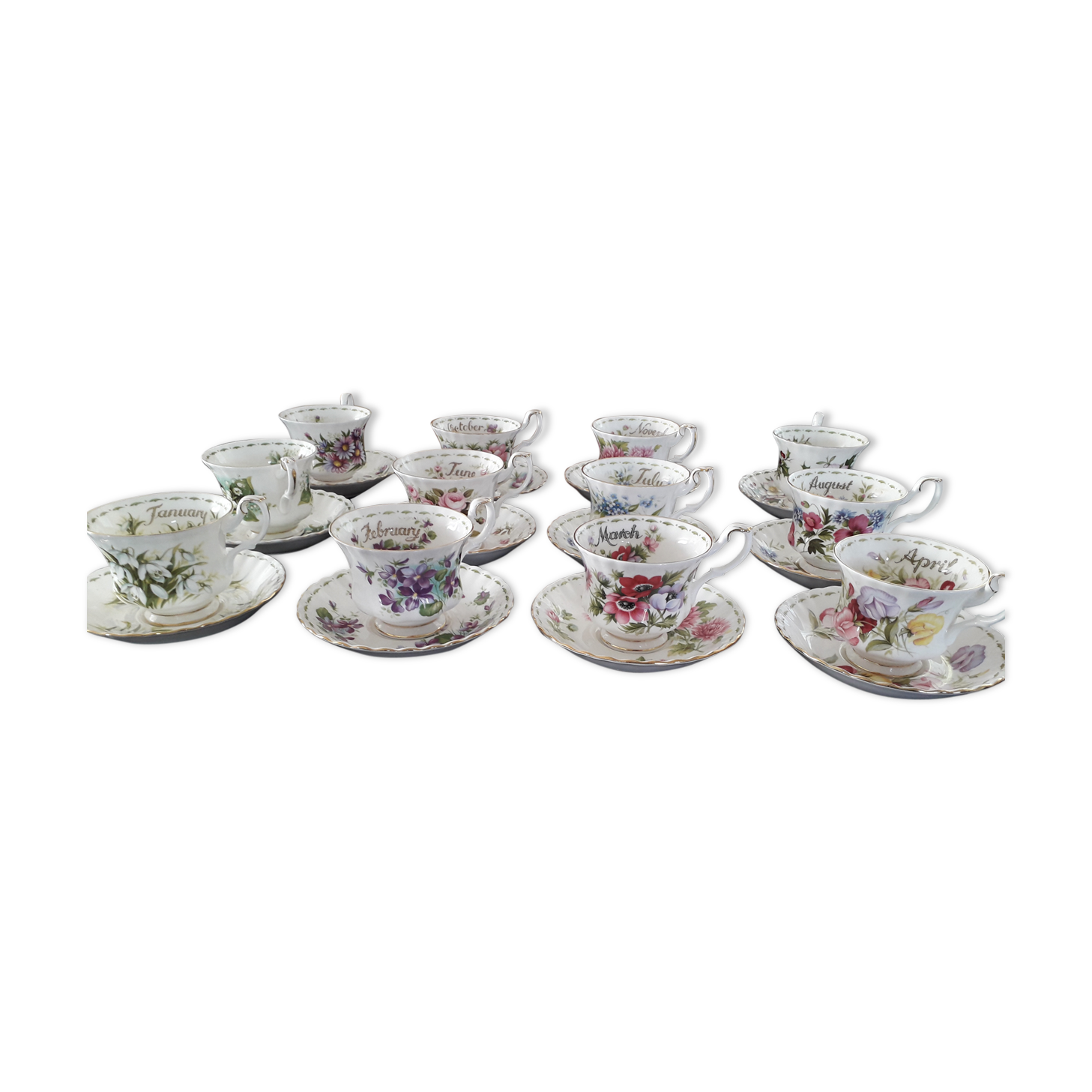 12 Royal Albert cups and saucers