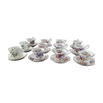 12 tasses et soucoupes Royal Albert