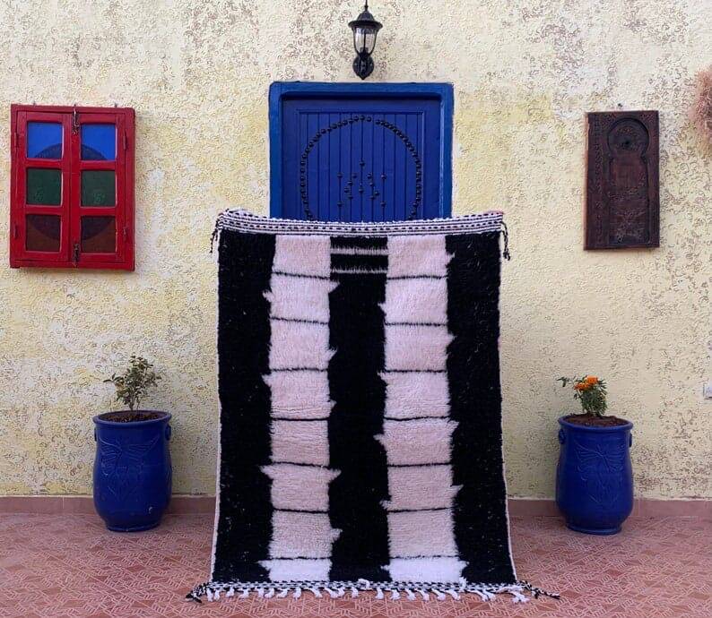 Handmade Beni Mrirt rug, size 160 x 250 cm