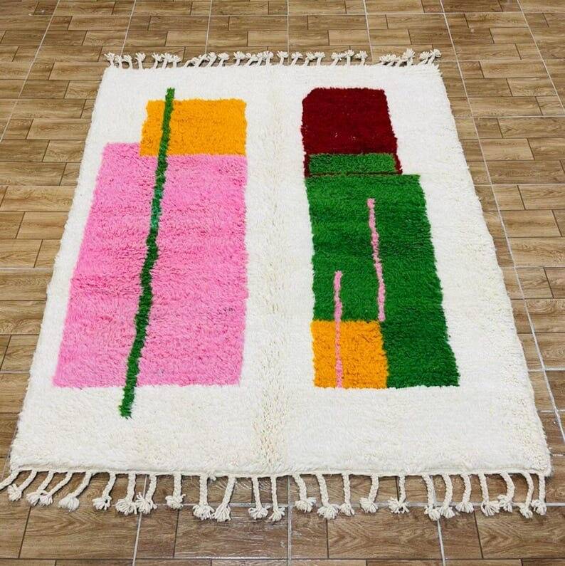 Traditional handmade pure wool Berber rug size 150 x 250 cm.