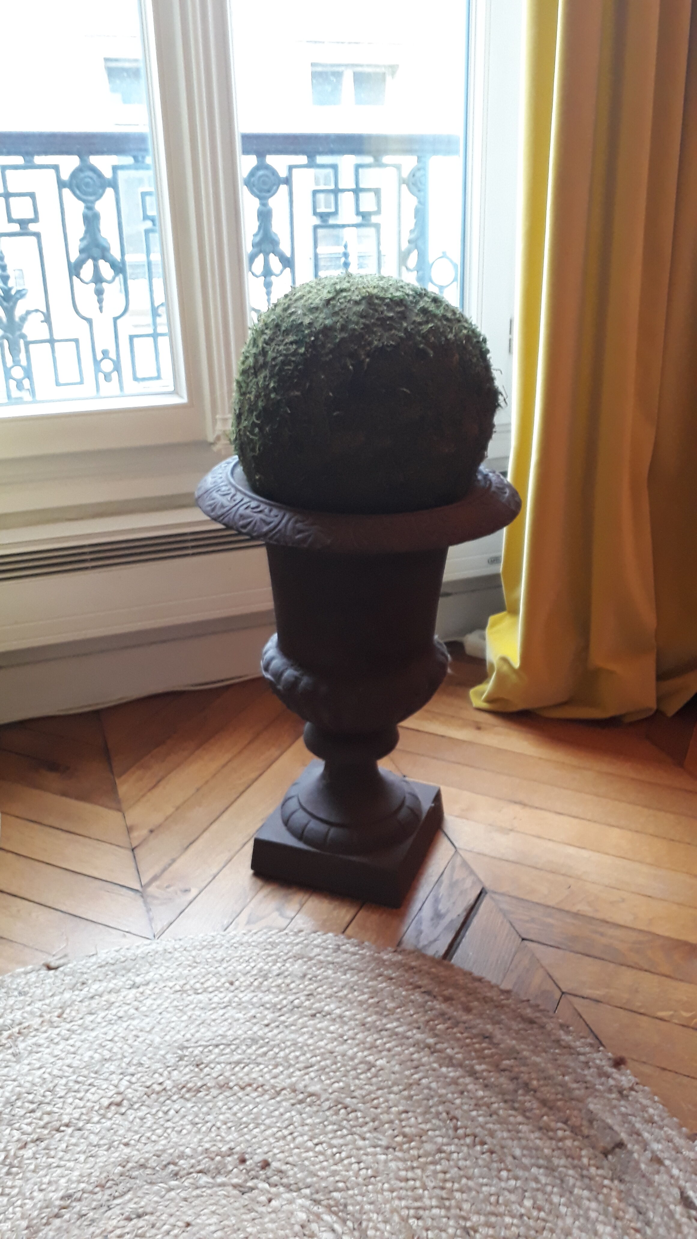Vase Médicis en fonte
