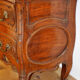 Commode provençale en noyer massif travail nîmois époque Louis XV