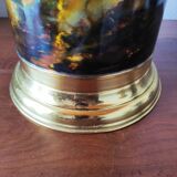 Flame-patterned golden umbrella stand