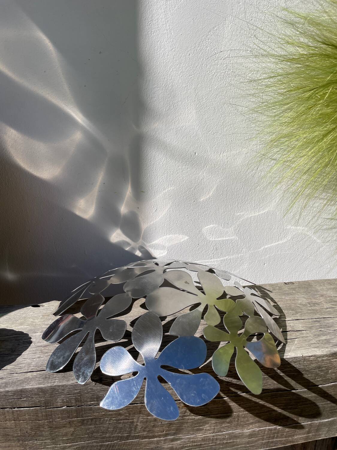 Coupe à fruits en inox chromé signée Monika Mulder