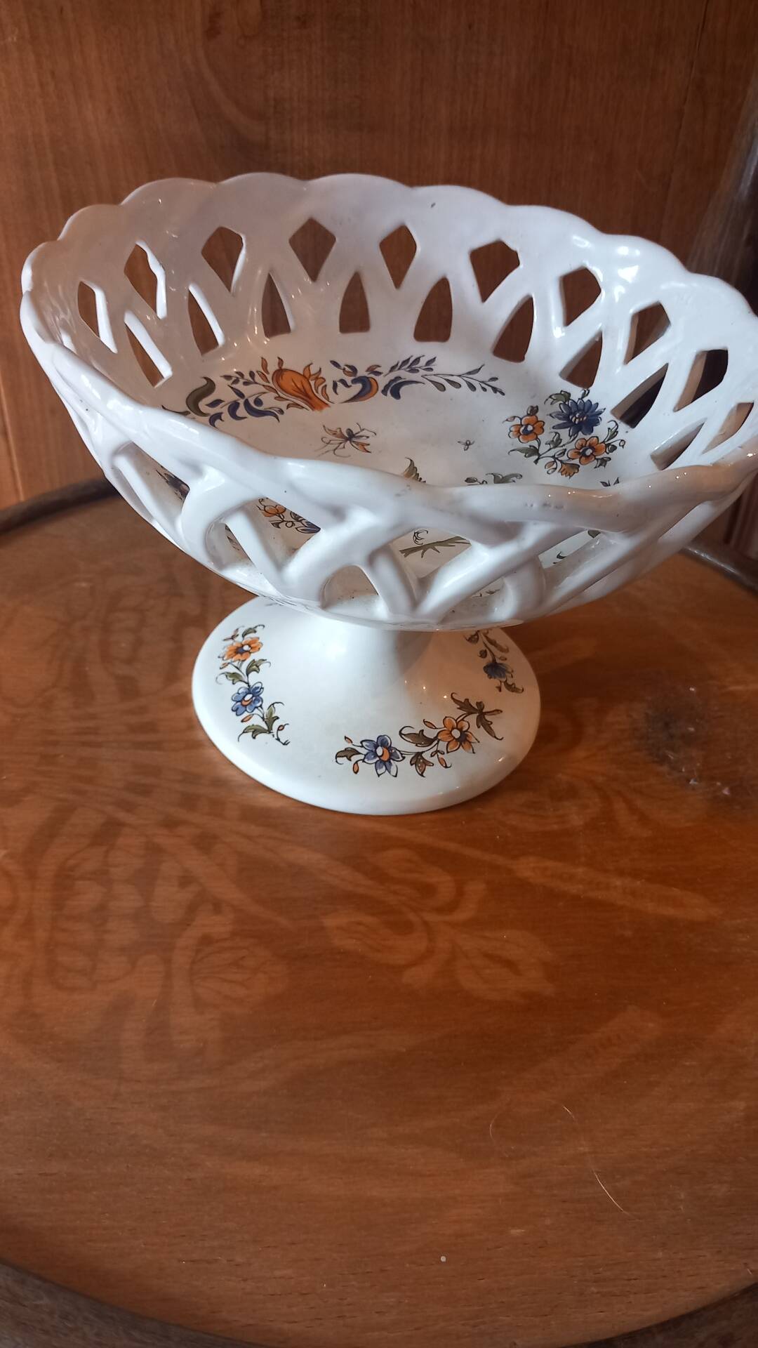 Fruit bowl faience Moustiers decoration
