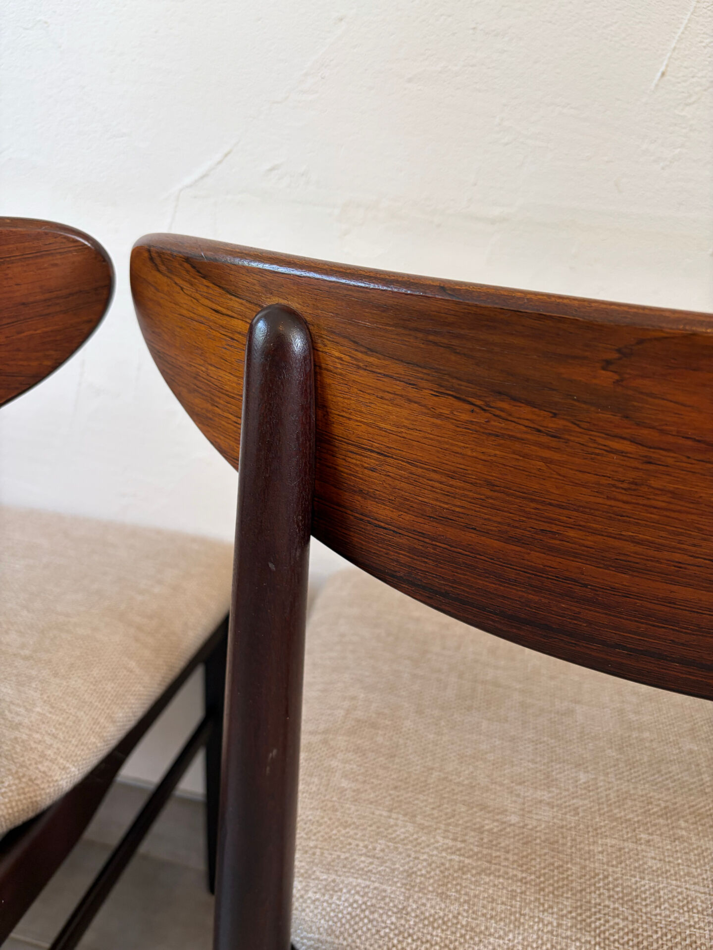 6 vintage Scandinavian teak chairs by Dyrlund