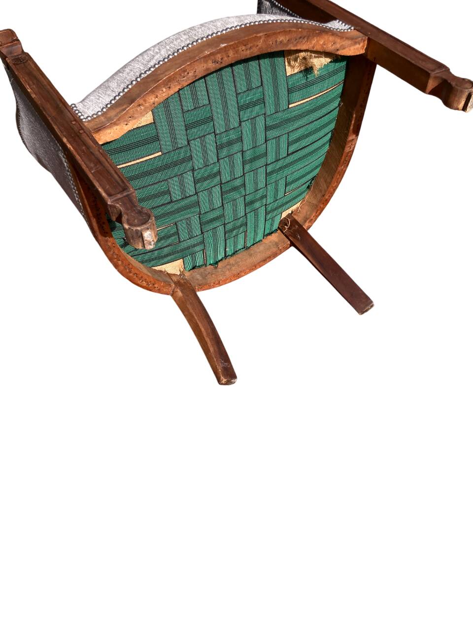 Three-room old salon