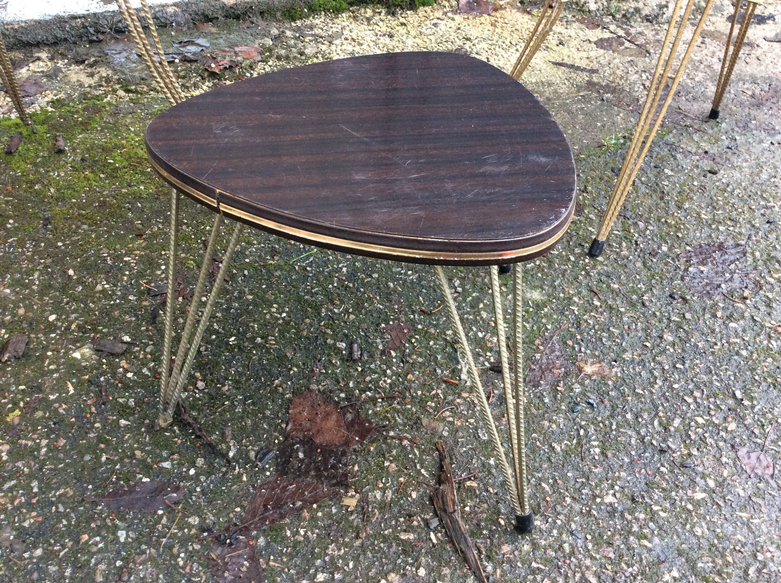 Lot of 2 tables low and door plants vintage formica