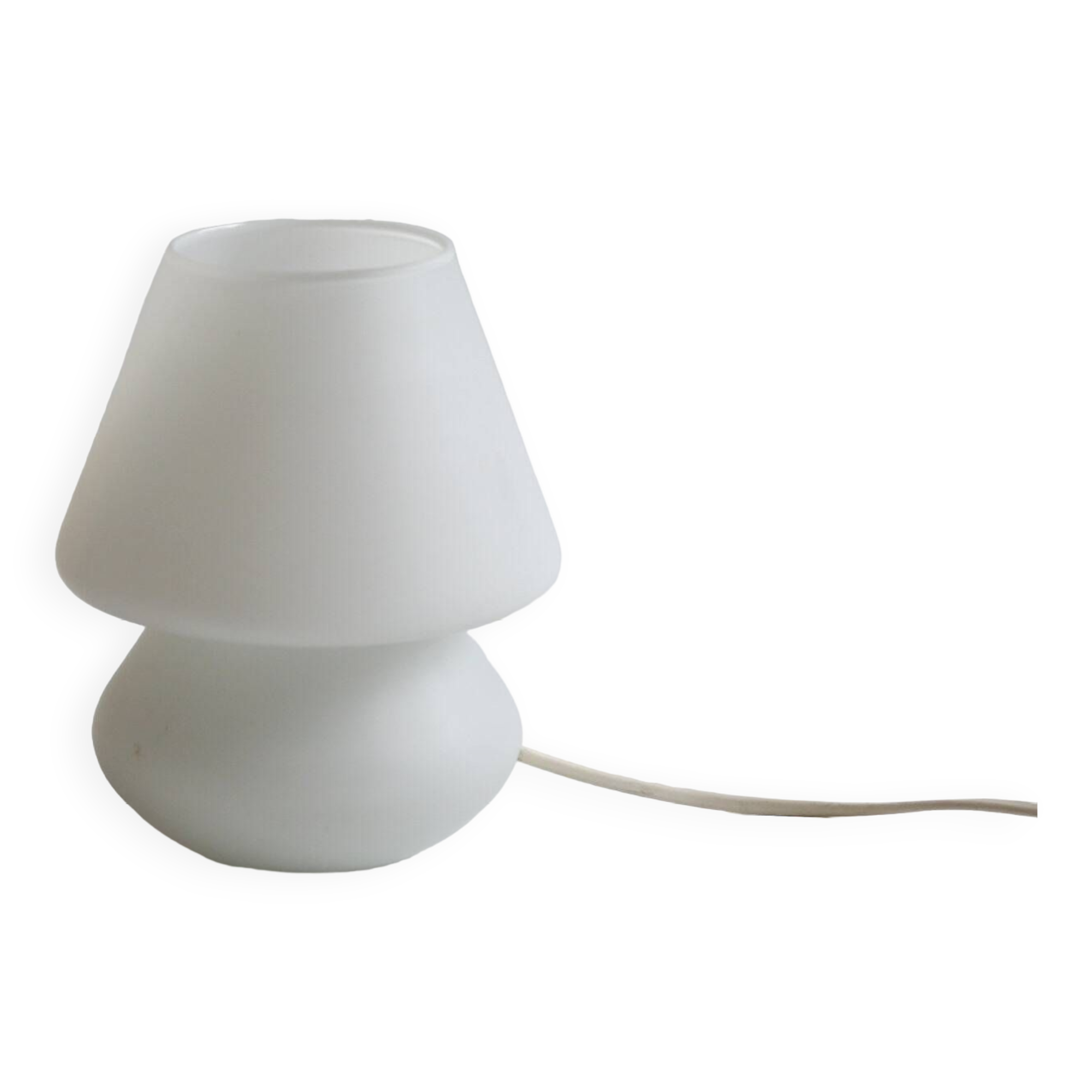 White mushroom lamp