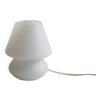 White mushroom lamp