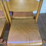 Suite de 6 chaises en bois vintage empilables