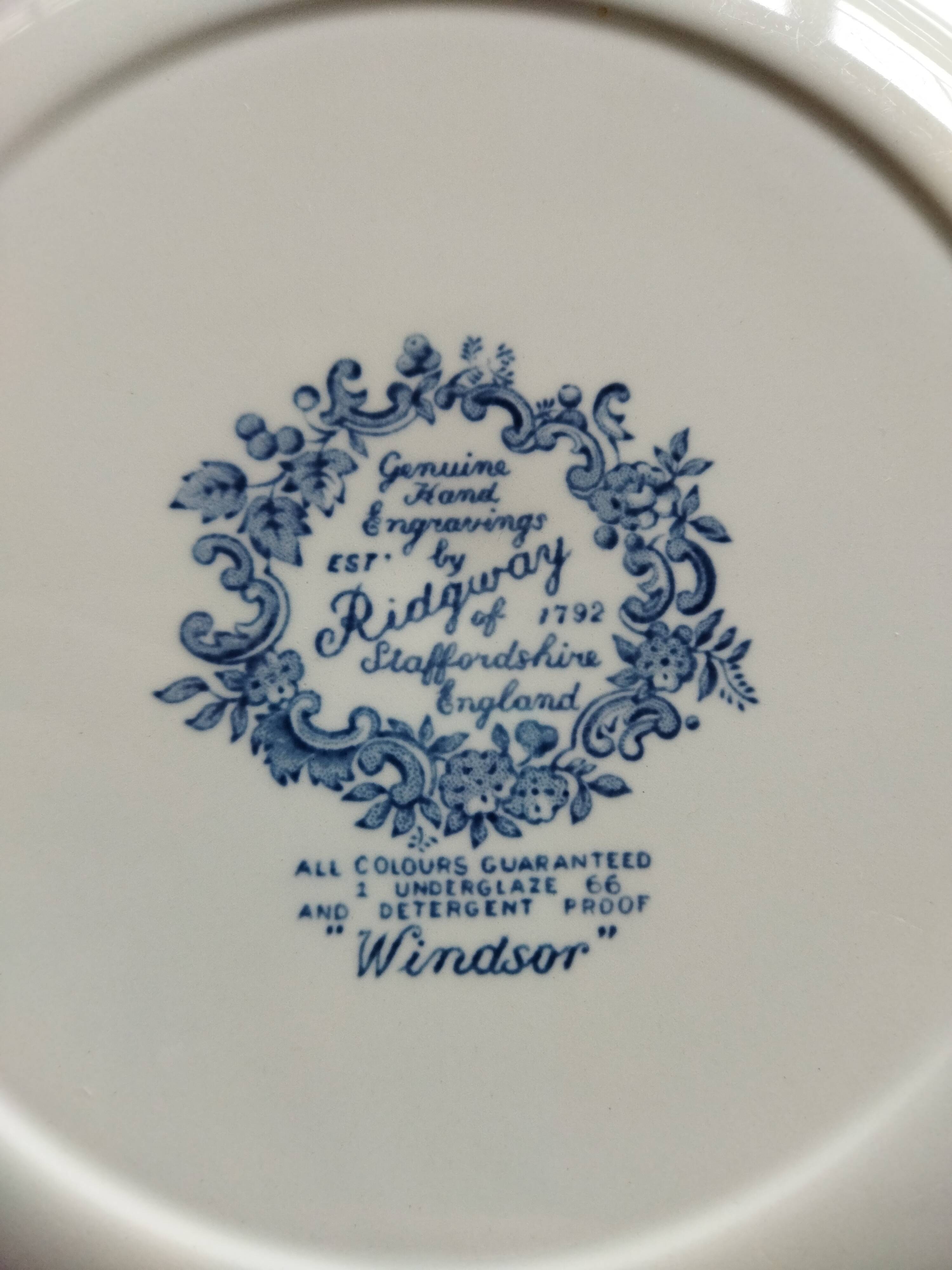 12 English dinner plates Ridgway "Windsor" ("Asiatic Pheasants") blue & white