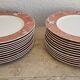 23 Assiettes Villeroy et Boch (Siena) + salière, poivrier et sucrier