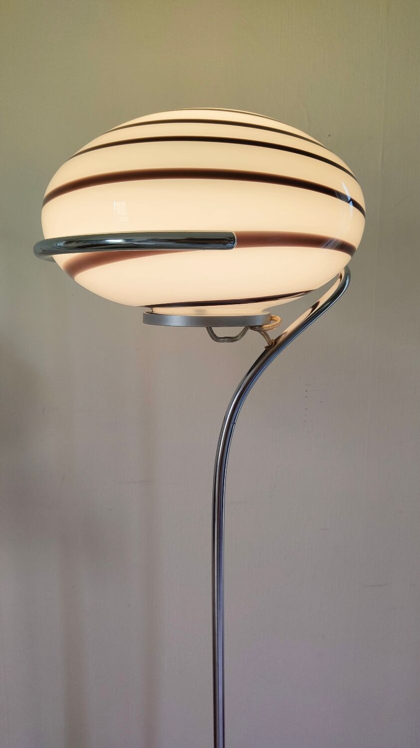 Floor lamp 1990 vintage Italy opaline zebra