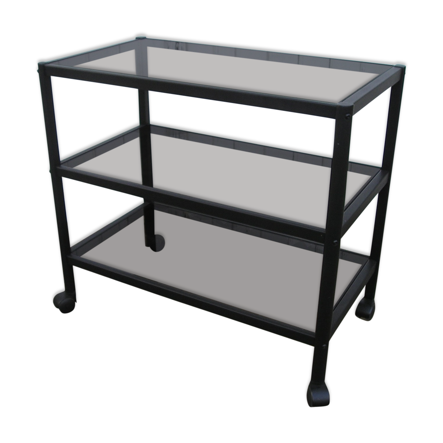 Rolling table serves 3 trays of smoked glass